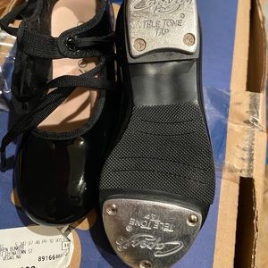 Capezio girls tap shoes size 10